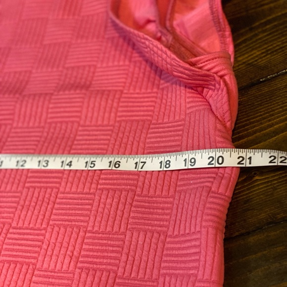 Source Unknown Fuchsia Textured Women's Top & Shorts Set - Picture 3 of 11